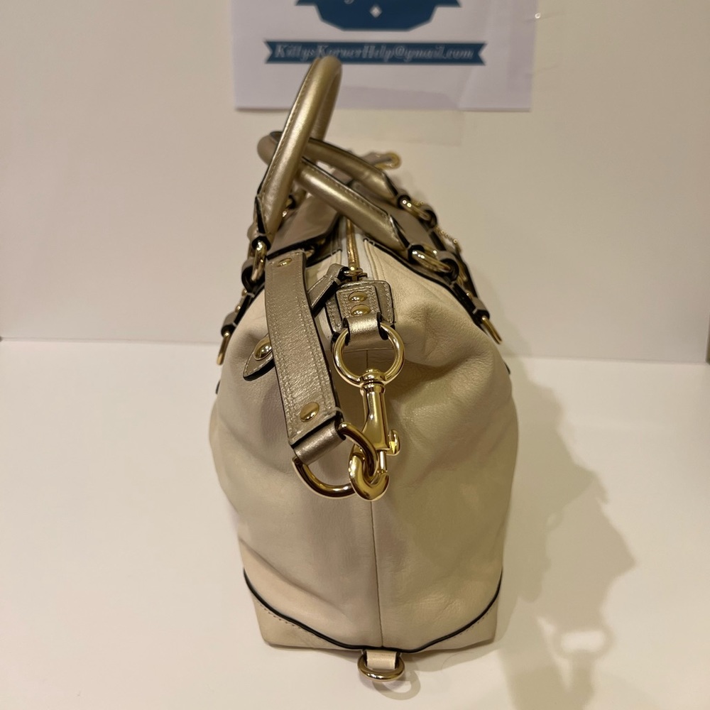 Vintage Coach Ivory/Light Gold Leather Purse - Picture 5 of 5